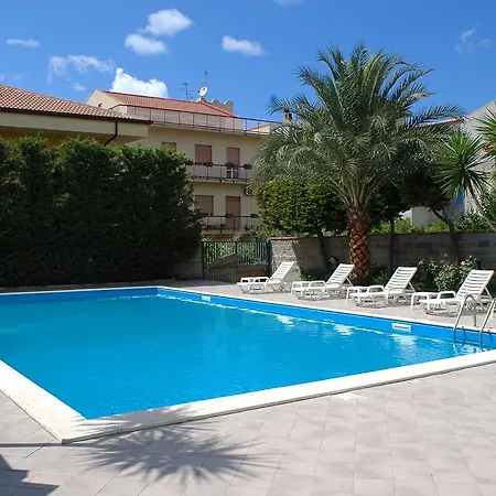La Meridiana Hotel 3*