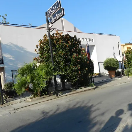 La Meridiana Hotel Capo dʼOrlando